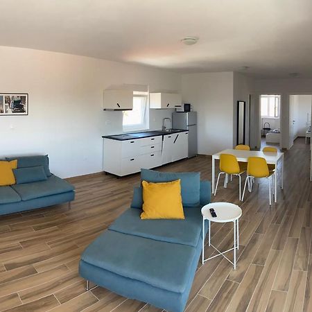 Daniela Family Apartment - Top Floor - New & Quite Location - Great Sea & Island View Vir Eksteriør bilde